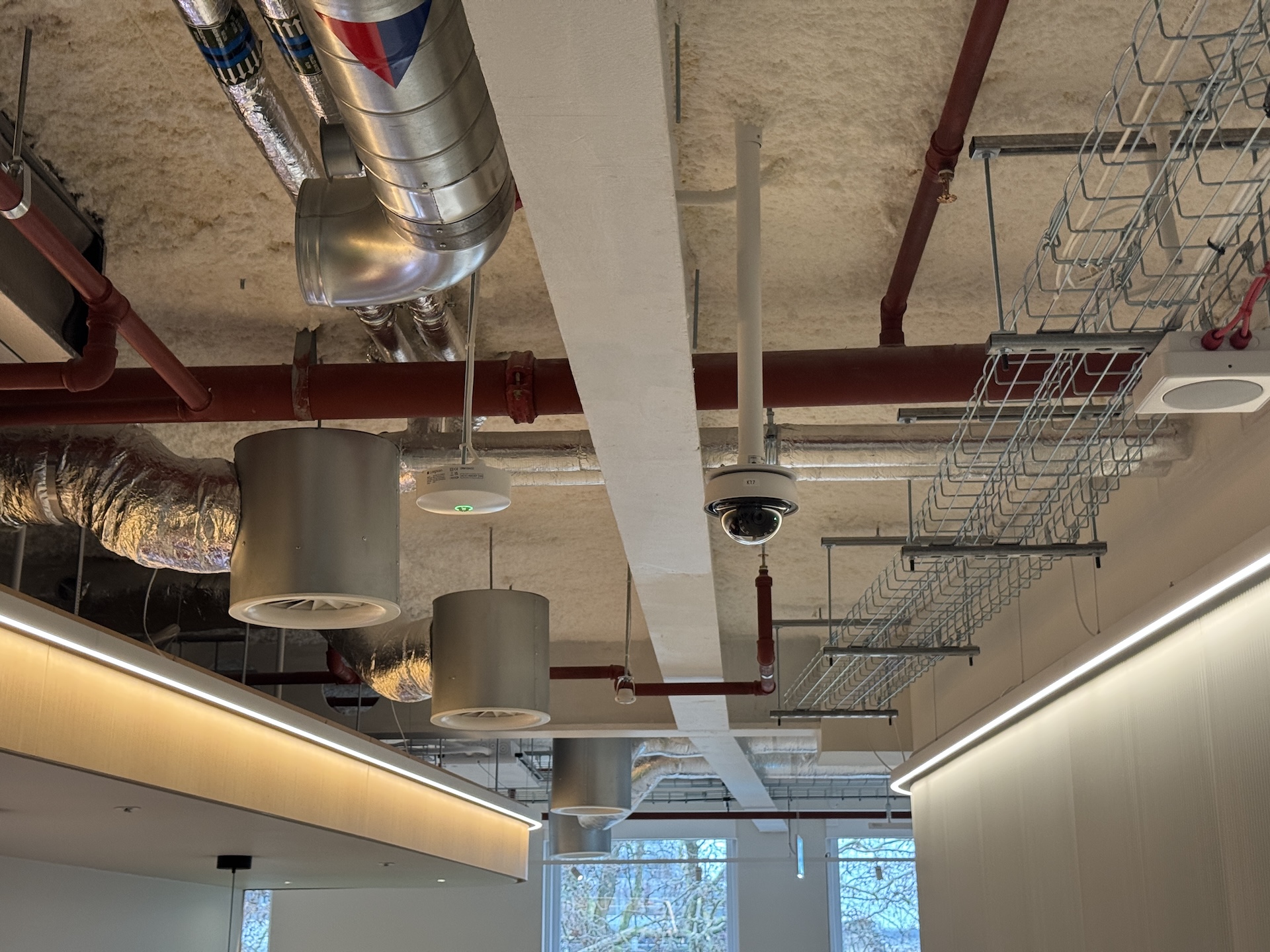 Cisco Workspace London ceiling